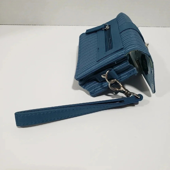 Stampin Up Designer Wristlett Camera Case,Maine Blueberry. - Picture 3 of 6